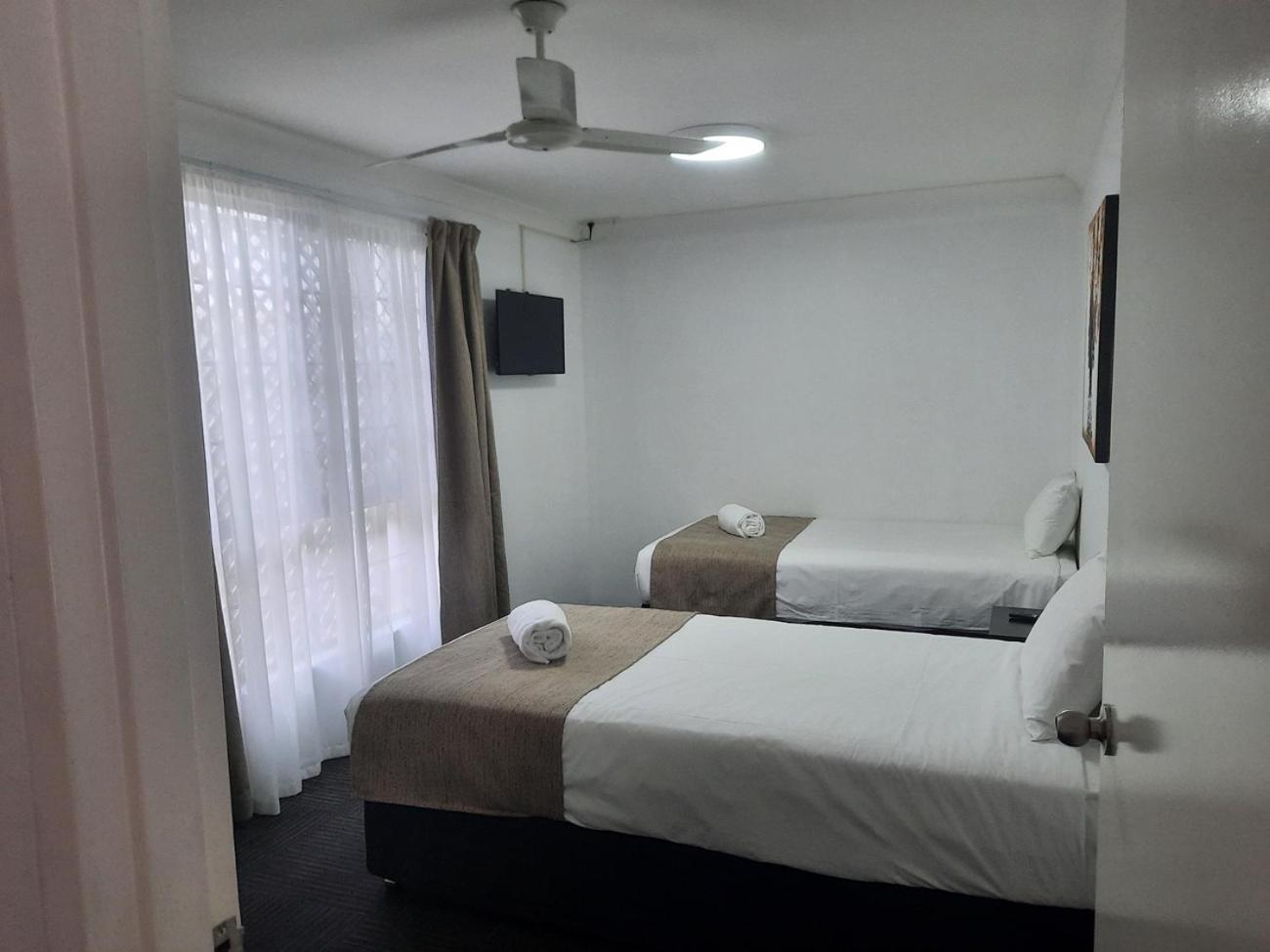 Cleveland Motor Inn Ngoại thất bức ảnh
